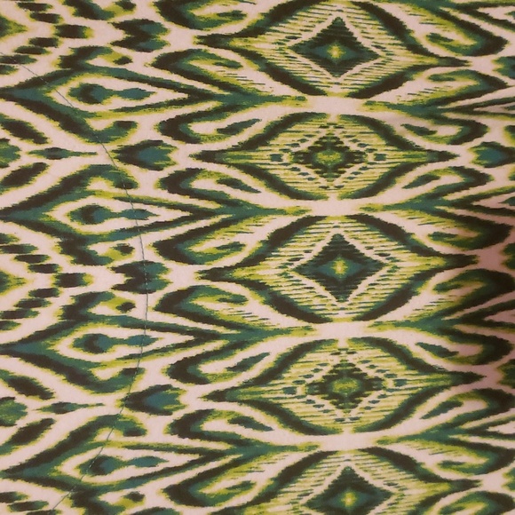 Ruby Road Lady's Petite V-Neck 3/4 Sleeved Multi-Colored with 💎 Gem Embellished - Picture 4 of 6